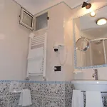 Maison Raphael 4*