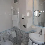 Casa de hóspedes Maison Raphael 4*