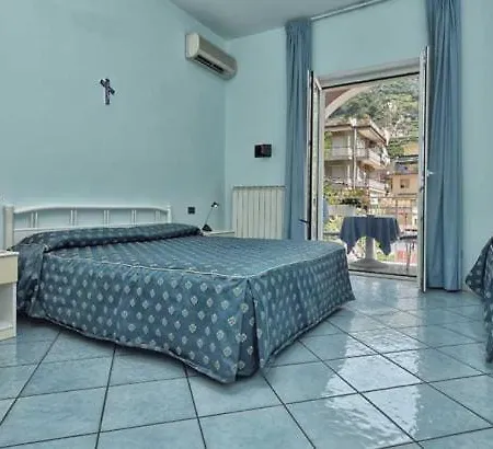 Maison Raphael 4* Minori