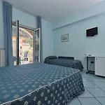 Maison Raphael