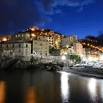 Πανσιόν Maison Raphael 4*