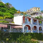 Maison Raphael Πανσιόν