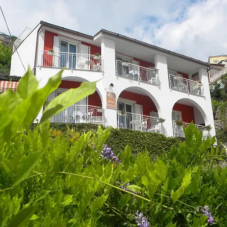 Pensjonat Maison Raphael Minori