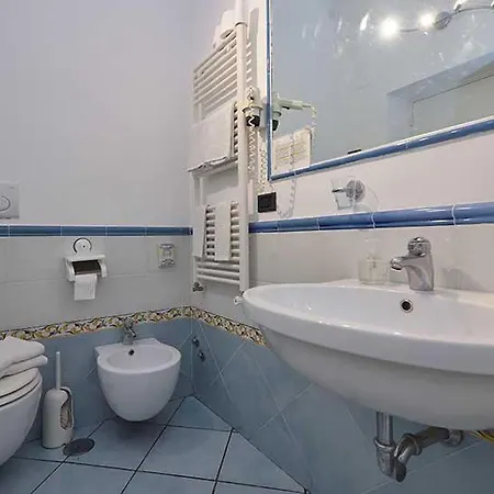 Maison Raphael Gasthuis Minori