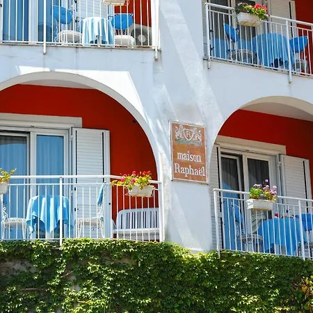 Πανσιόν Maison Raphael