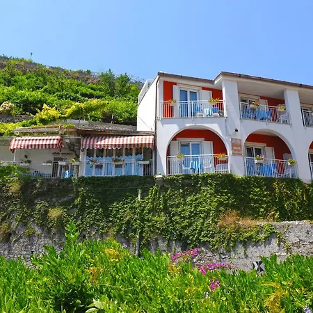 Maison Raphael